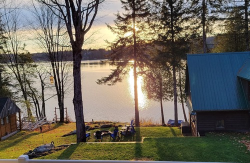 Orford Ski Chalet | Lake Front Chalet - Lac Bowker
