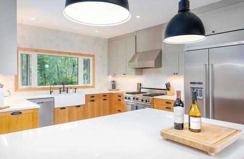 Fallis Cottage | Lake Front Cottage For Family On A Private, Quiet Beach