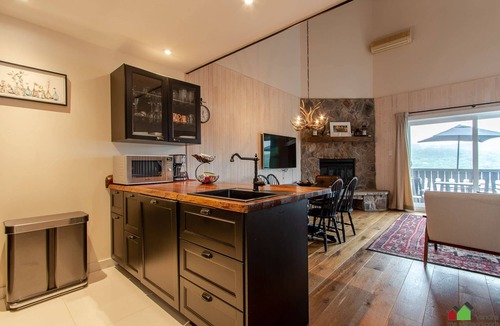 Mont-Tremblant Apartment | Lake & Mountain View condo