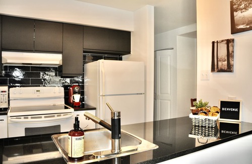 Magog Condo | Lake Side Condo Magog With Pool