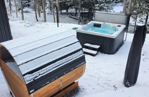 Argenteuil Regional County Municipality Ski Chalet | Lake+spa+sauna+hammam at Émeraude des Sources