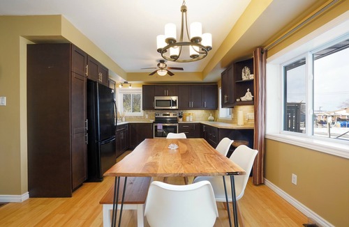 Hamilton Township House | Lake view 3-bedroom cottage- Hot tub & Pool table