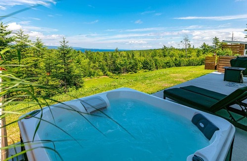 West Bay Cabin | Lake View Cottage with Private Hot Tub - Eagle View