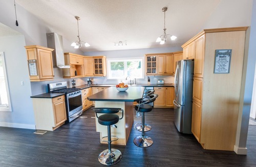 Haliburton Cottage | Lakefront, Amazing view Cottage beside Haliburton city