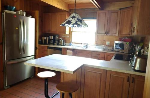 L'Ile-Bizard Ski Chalet | Lakefront Chalet in Montreal