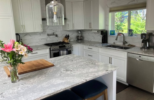 Shawnigan Lake House | Lakefront Family Retreat on Shawnigan Lake