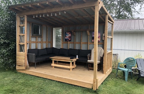 Division No. 11 Cabin | Lakefront home on Wizard Lake