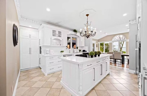 Burlington House | Lakefront Mansion ~Views ~Games ~Patio ~Pool Table