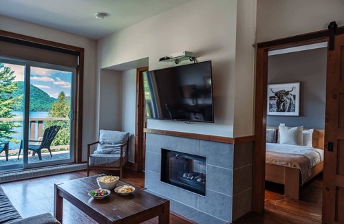 Lac Superieur Village Condo | Lakefront, Mountain View, Remote Work - 1 Bd Suite