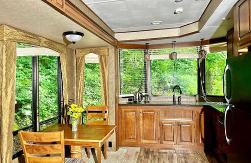 Parry Sound Other | Lakefront RV Cottage in Parry Sound #18
