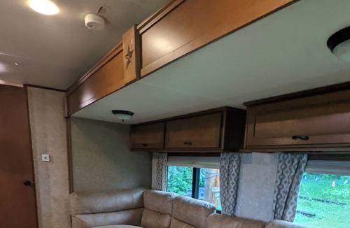 Northern Alberta House | Lakefront RV near beach & golf course!