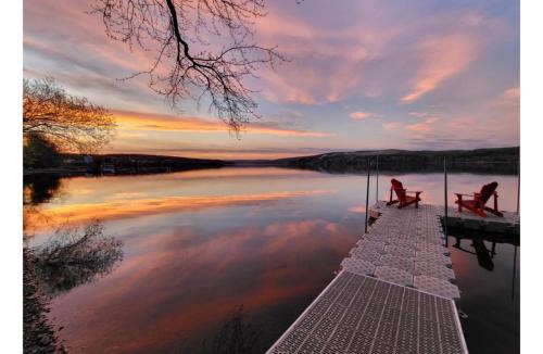 St-Ferdinand Ski Chalet | Lakefront Spa - Chez Bernard L'Hermite