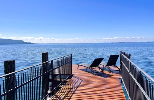 Toscolano Maderno Villa | Lakefront villa with secular park, private jetty and pool 10 km from Salò