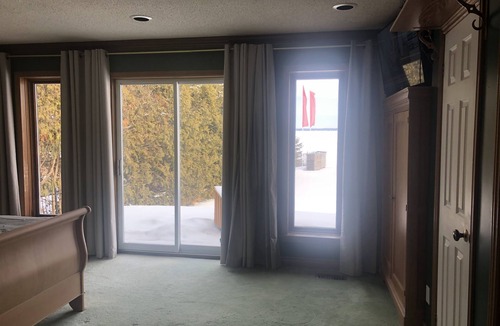 Scugog House | Lakefront with pool and hot tub