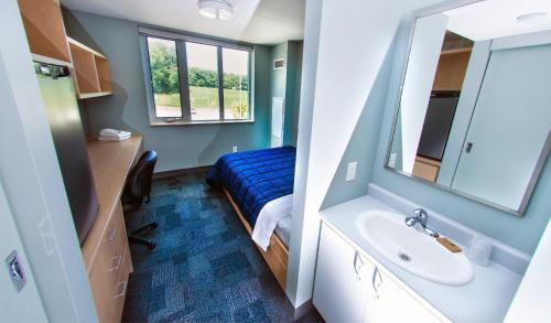 Orillia Hostel | Lakehead University Residence and Conference Centre