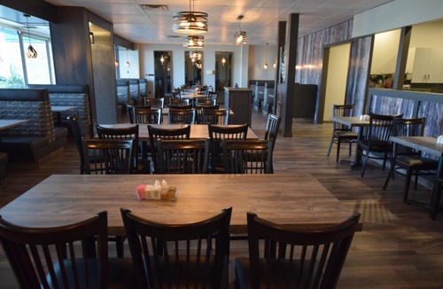 Cold Lake Hotel | Lakeland Inn Hotel