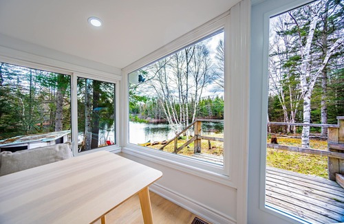 Kearney Cottage | Lakeside Bliss in Prime Muskoka!
