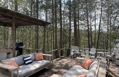 Lake St. Peter Cottage | Lakeside Cottage Near Algonquin Park