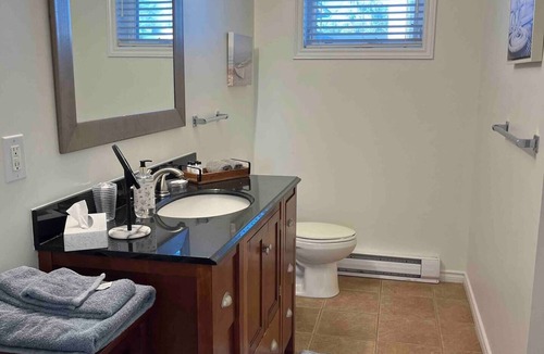 Port Severn Apartment | Lakeside Loft located in Port Severn