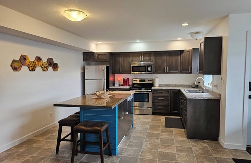 Williams Lake Apartment | Lakeview Bliss Suite - Great neighborhood, ideal for work/recreation/relaxation.