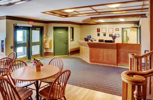 Brandon Hotel | Lakeview Inns & Suites - Brandon