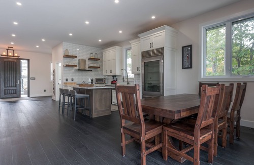 North Kawartha Cottage | Lakeview Luxury Stoney Lake