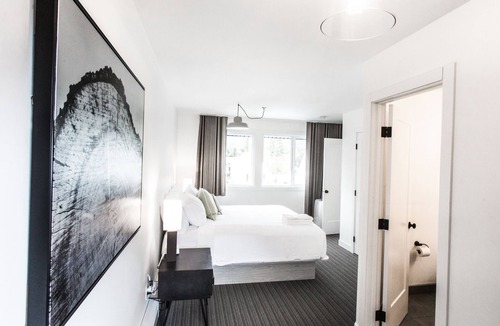 Town Centre Hotel | Lamphouse I The Lamphouse Apartment