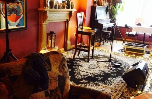 Queens Hotel | Lane's Privateer Inn