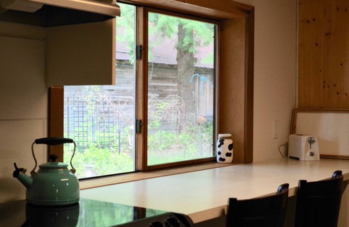 Alberni-Clayoquot Cabin | Large cabin on rural farm. Private, relaxing, close to Stamp Falls Park.