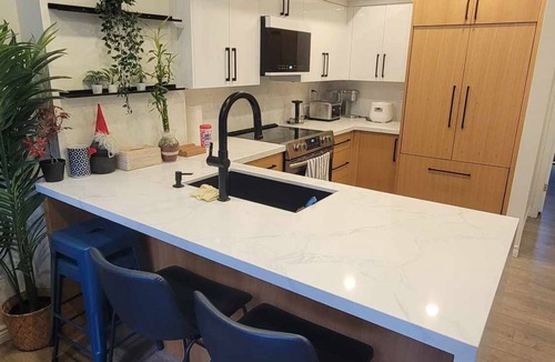 Cabbagetown South Apartment | Large downtown Toronto townhouse. Perfect for large groups and families!