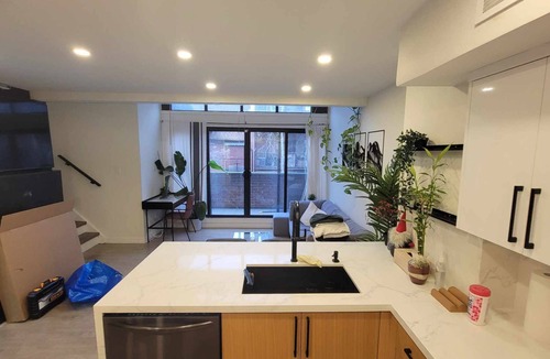 Cabbagetown South Apartment | Large downtown Toronto townhouse. Perfect for large groups and families!