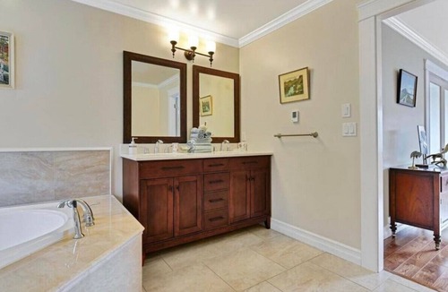 Mill Bay House | Large Executive Home in Mill Springs , 4 bd/3 ba