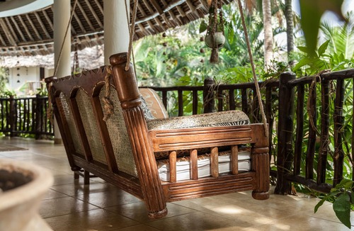 Galu Villa | Large luxury beachside villa with a pool, guesthouse, cook, gardener, and maid