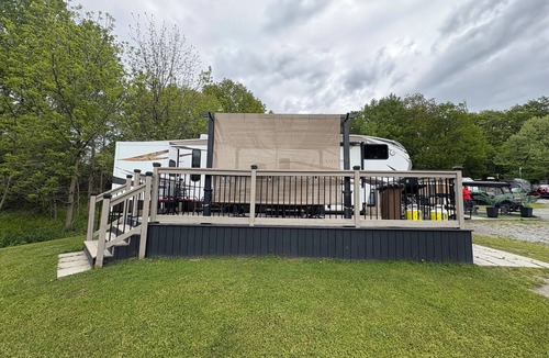 Sherkston House | Large Trailer at Sherkston Shores Resort