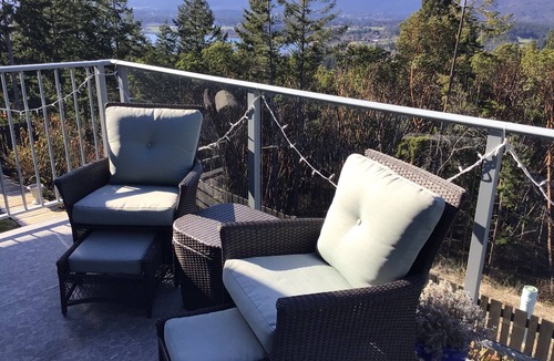 North Cowichan House | Large two level townhome in the Cowichan valley, sleeps 6