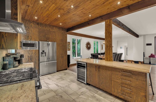 La Minerve Ski Chalet | Lazy Bear Lake House w/Cozy Spa