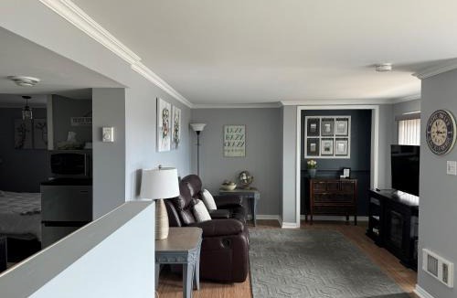 Prince Edward Apartment | Lazy Dayz Vacation Rental