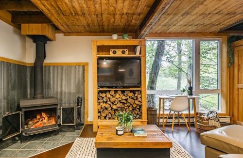 Lac-Brome Ski Chalet | Le 14 Chalets Howard - Spa-Shower-Hammock-Bromont