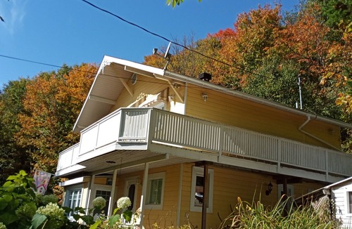 St-Adolphe-d'Howard Ski Chalet | Le chalet à Saint Adolph D'Howard