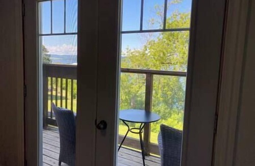 Dalhousie Apartment | Le coin Zen/waterfront-King bed-dishwasher