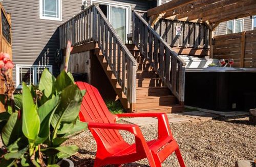 Moncton Villa | Le Cozy Clover