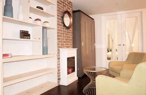 Gay Village Apartment | Le Cozy Loft: 2 beds
