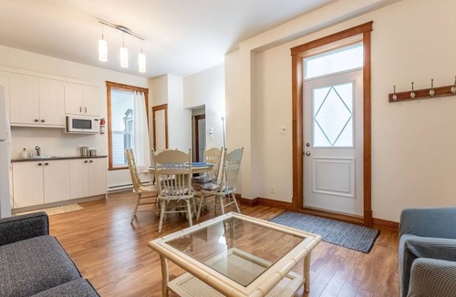 Desjardins Apartment | Le Juliette | Exceptional site | BBQ & Office |