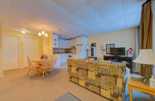 Saint-Philemon Condo | Le Mont Blanc #B spa