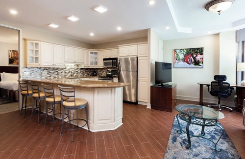 Shaughnessy Village Hotel | Le Nouvel Hotel