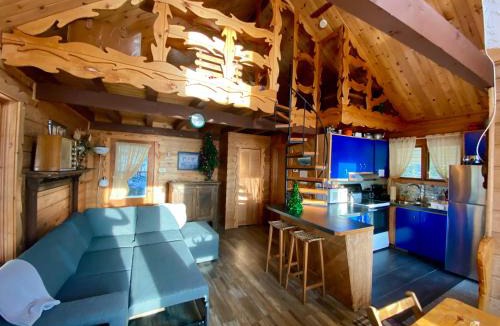 Sainte-Marguerite-du-Lac-Masson Ski Chalet | Le petit chalet sur le lac