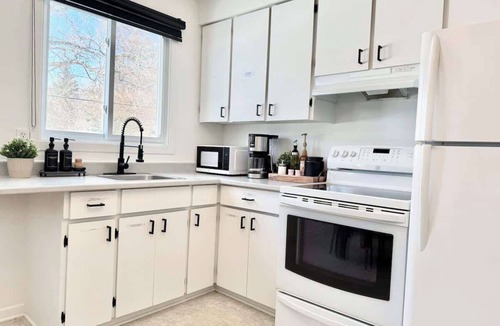 Ste. Foy Apartment | Le Ranch Summary: Idé
