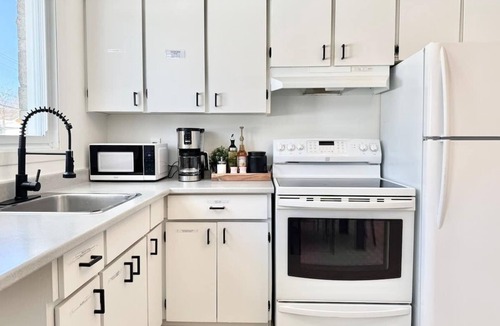 Ste. Foy Apartment | Le Ranch Summary: Idé