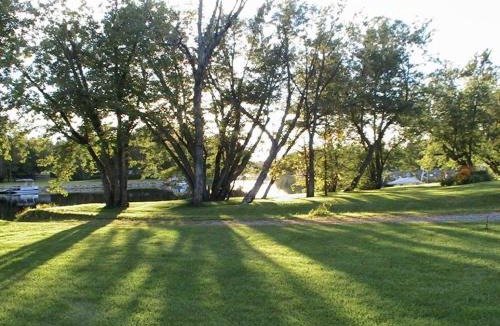 Weedon Bed & Breakfast | Le Reflet de la Rivière B&B