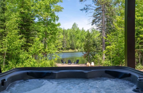 Mauricie House | Le Rocher du Lac | Spa et Lac Privé |
